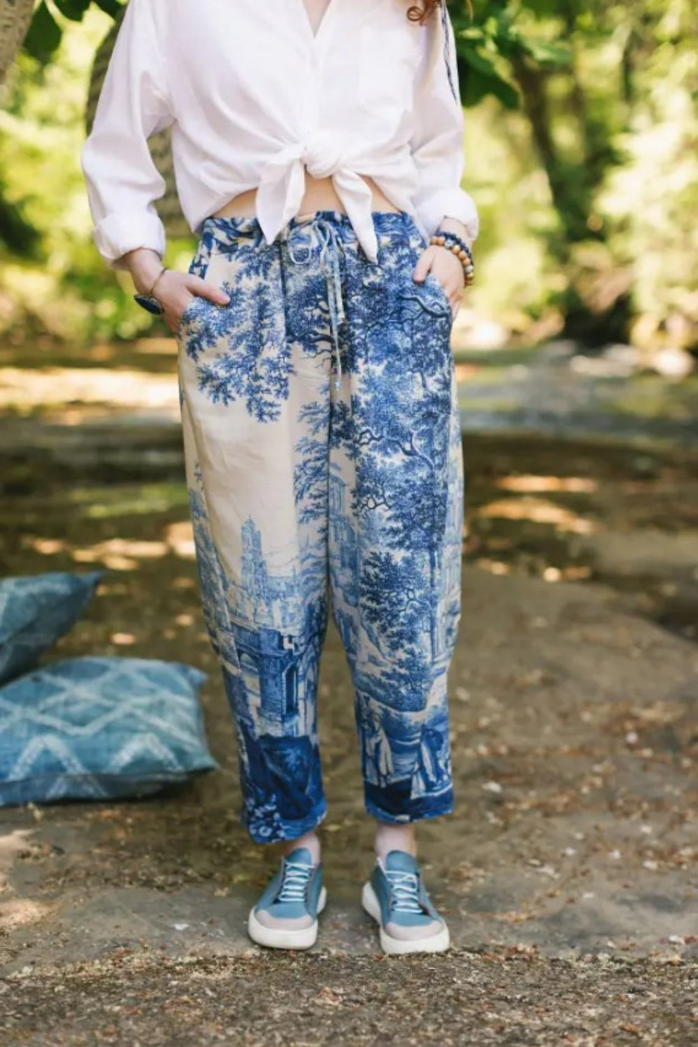 MARKET OF STARS LET THE LIGHT IN CROPPED LINEN ARTIST PANT
