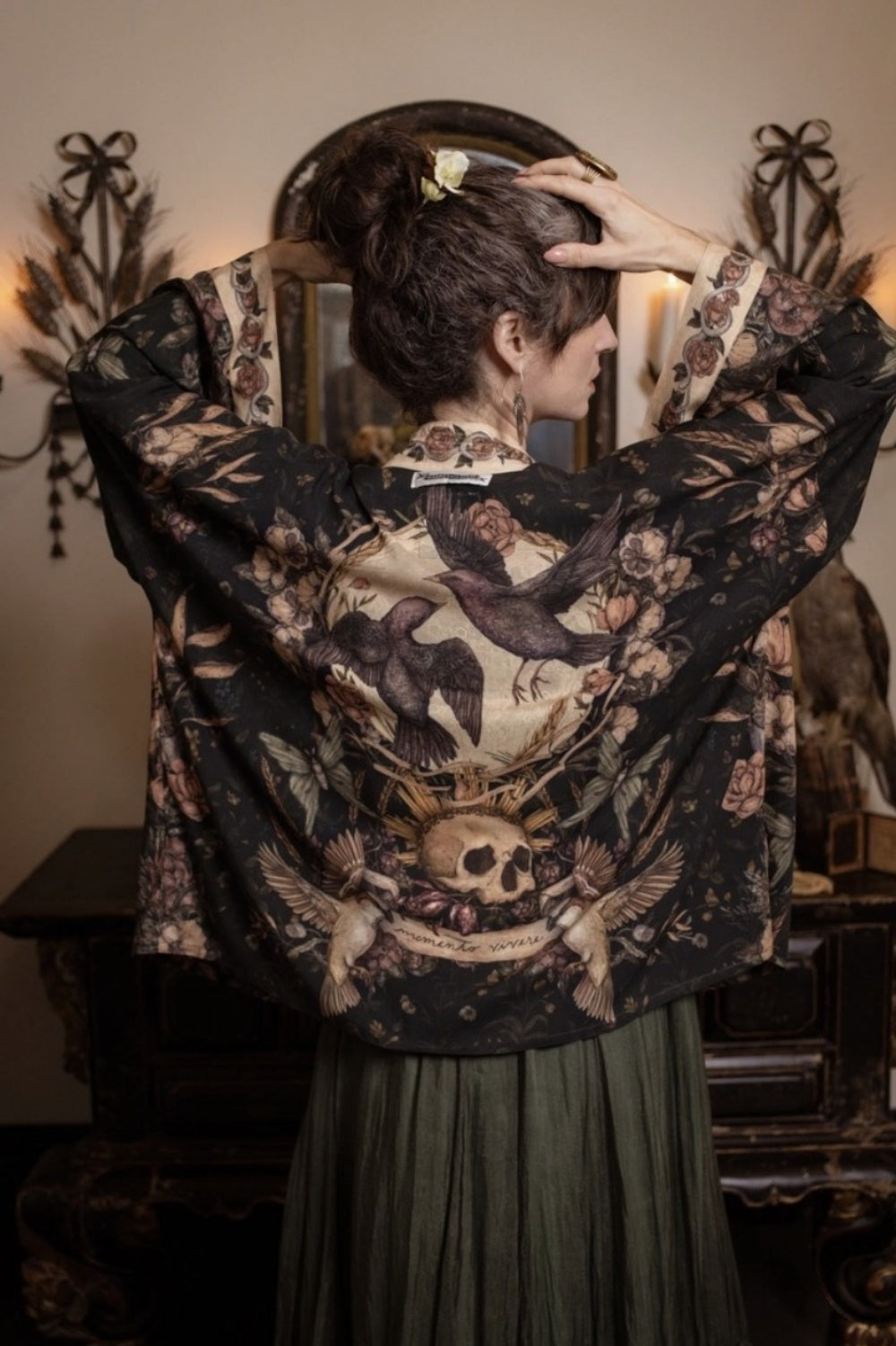 PRE-ORDER MARKET OF STARS MOMENTO CROPPED KIMONO