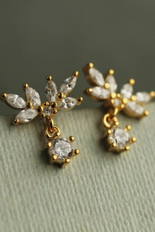 SILK PURSE SOW'S EAR OAK LEAF JAPANESE STUD EARRINGS