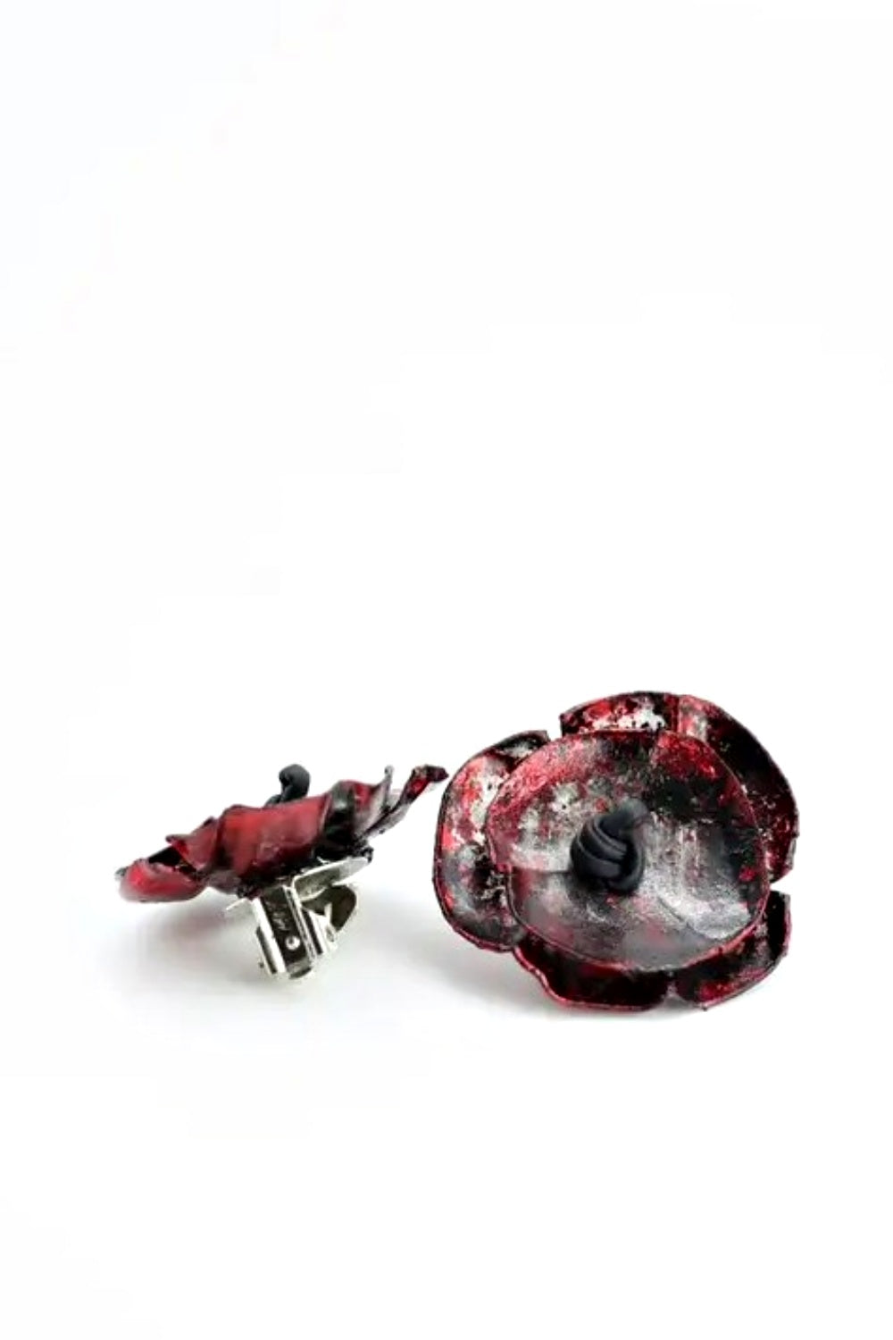 JIANHUI LONDON POPPY CLIP ON EARRINGS BLACK, SILVER + RED