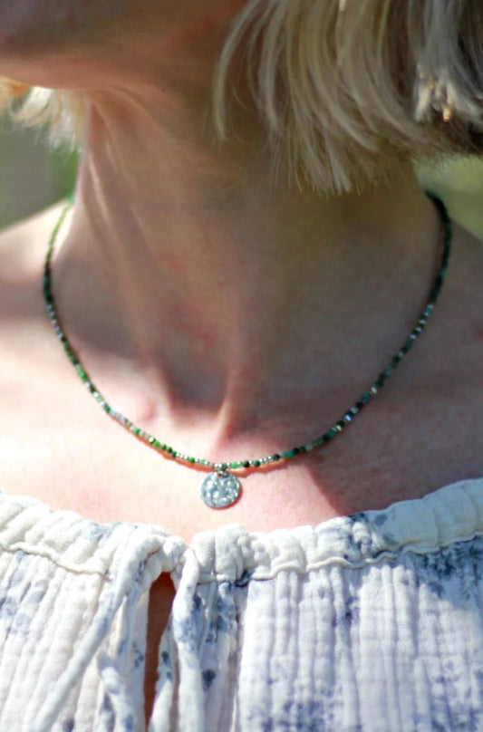 SUNDAY MOOD LITTLE COVE SILVER NECKLACE FOREST GREEN