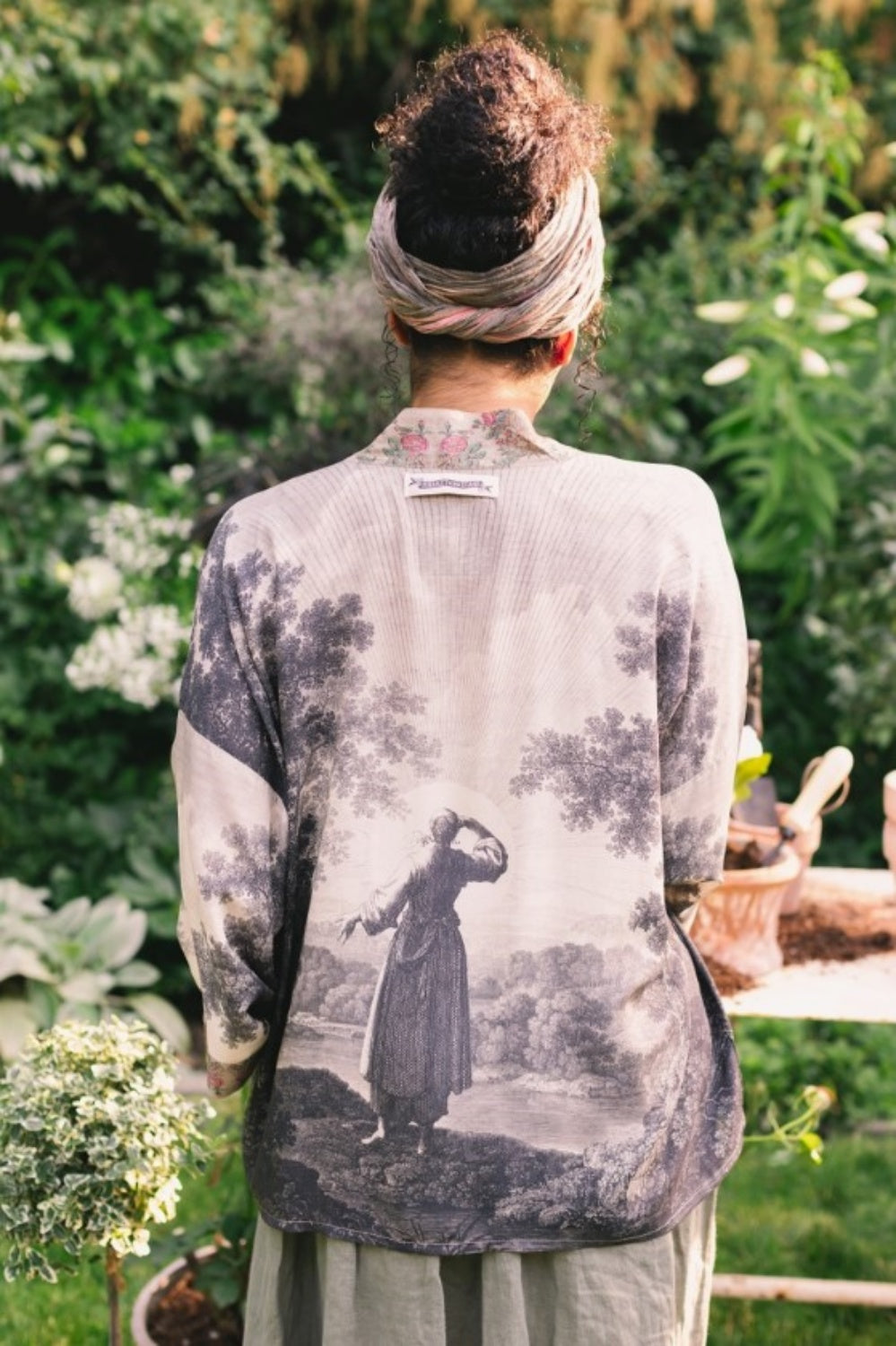 MARKET OF STARS STILL I RISE ARTISAN BAMBOO KIMONO WITH LANDSCAPE PRINT