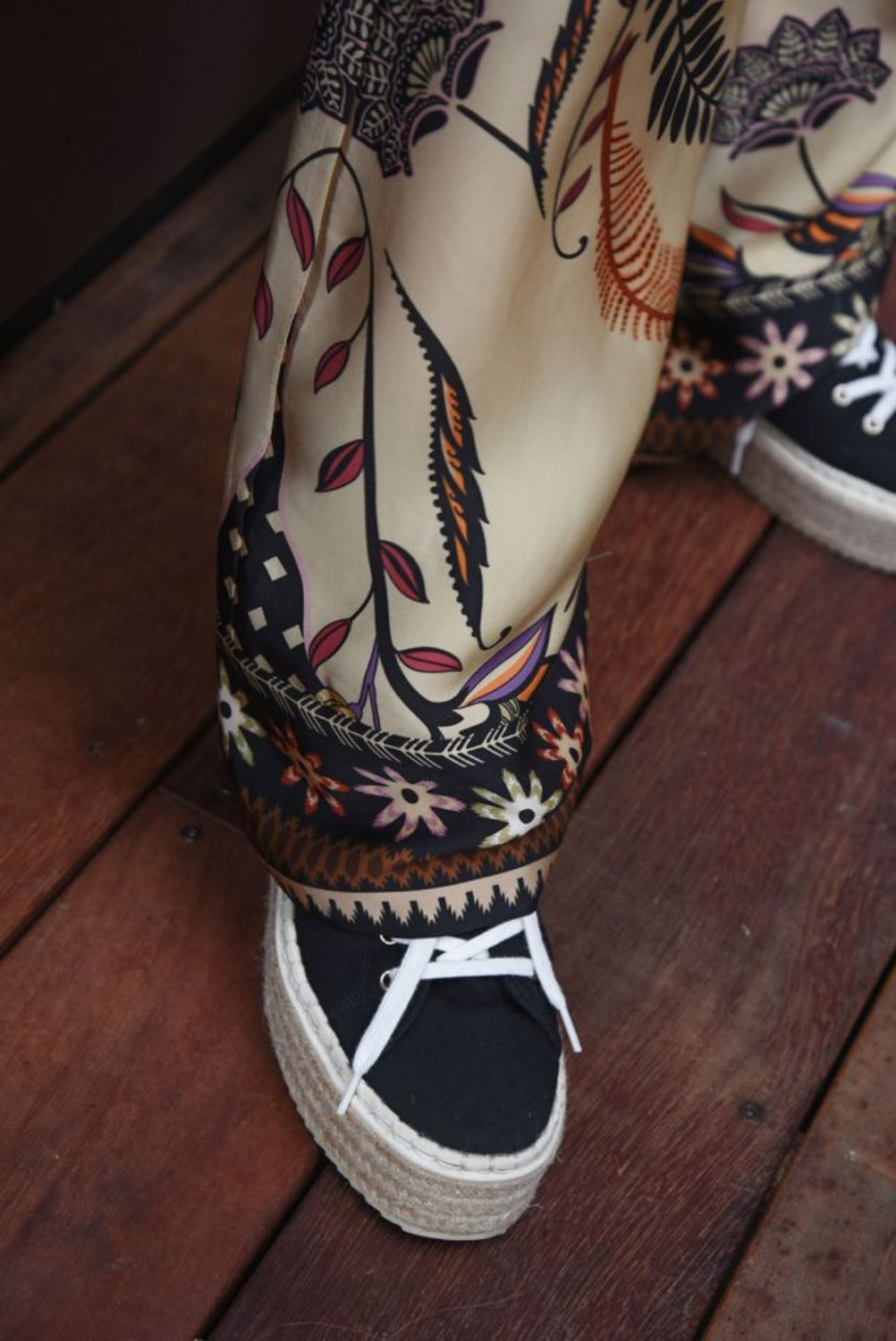 CURATE STRETCH A LEG PANT BORDER SPOT