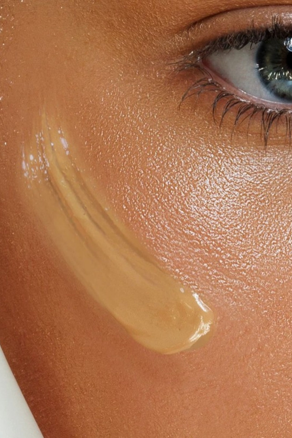 AVOCADO ZINC NATURAL TINTED MOISTURISER SPF50 LIGHT