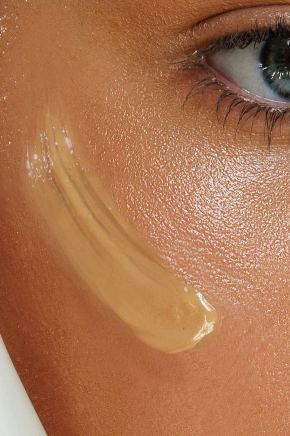 AVOCADO ZINC NATURAL TINTED MOISTURISER SPF50 MEDIUM DARK